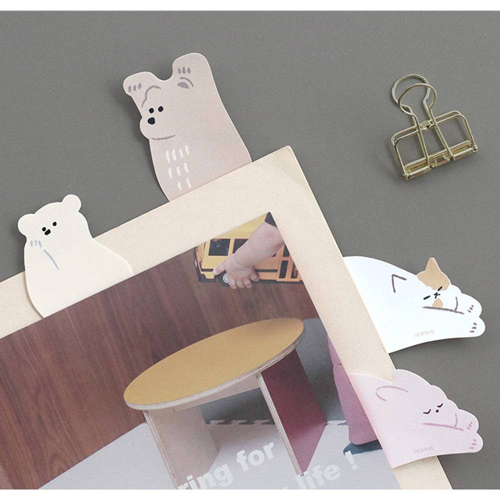 Iconic Animal Design Sticky Note: Brown Bear
