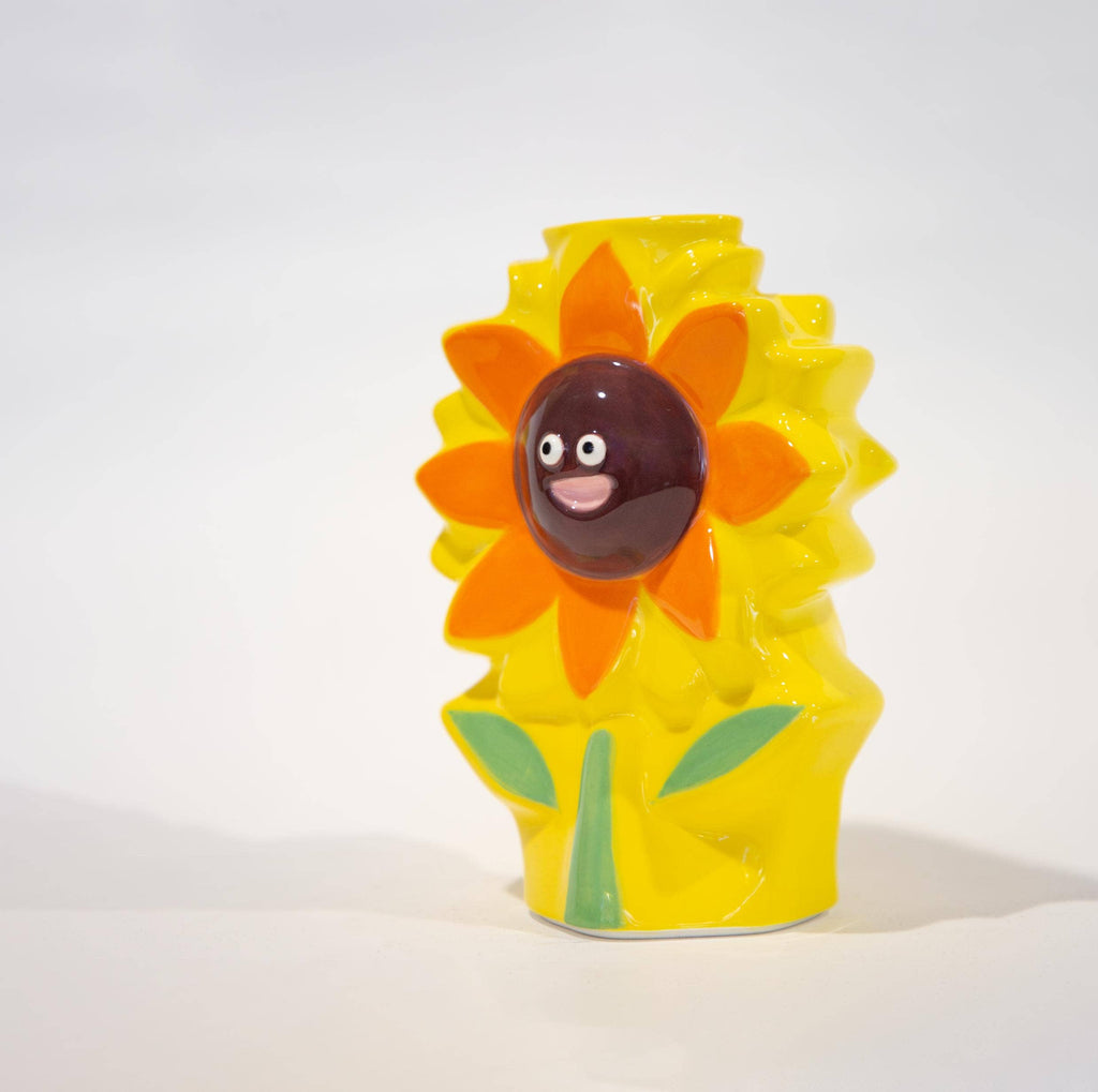 Halo Apollō Flower Vase x Leeeeee Toy