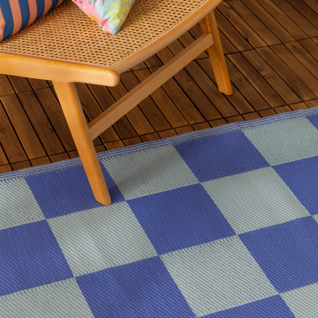Checkerboard 120x180cm Outdoor 100% Recycled Rug Blue: Blue / 120 x 180cm