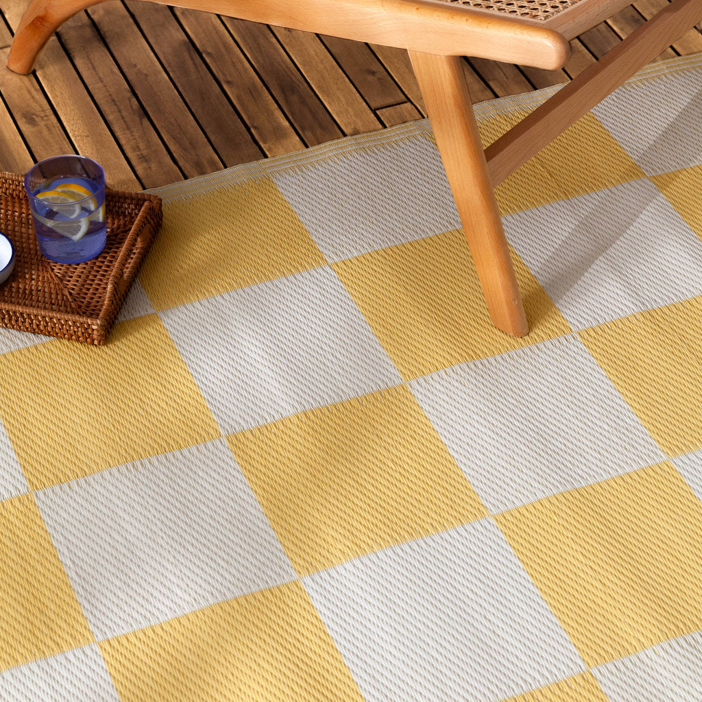 Checkerboard 120x180cm Outdoor 100% Recycled Rug Yellow: Yellow / 120 x 180cm