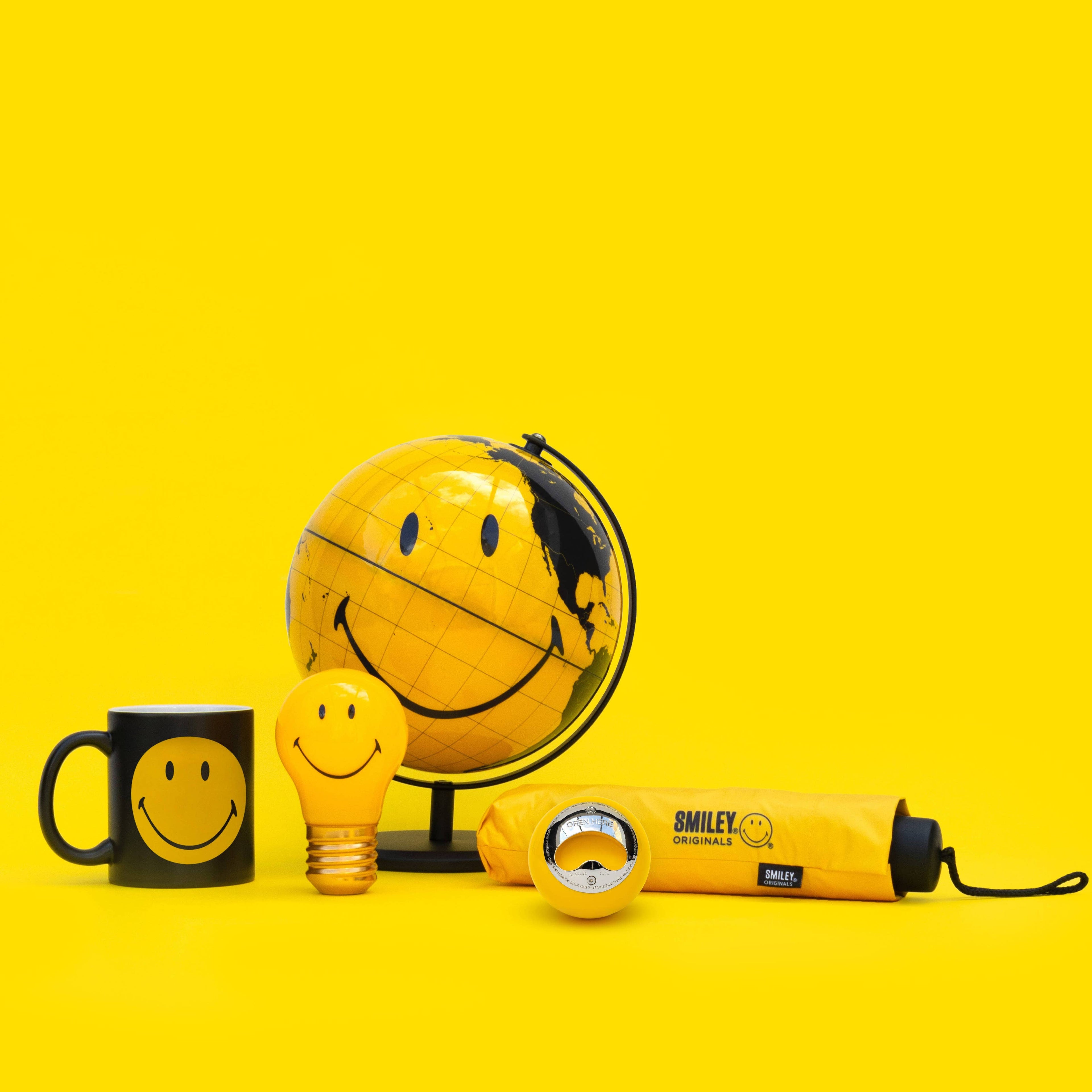 CORDLESS SMILEY® LIGHTBULB